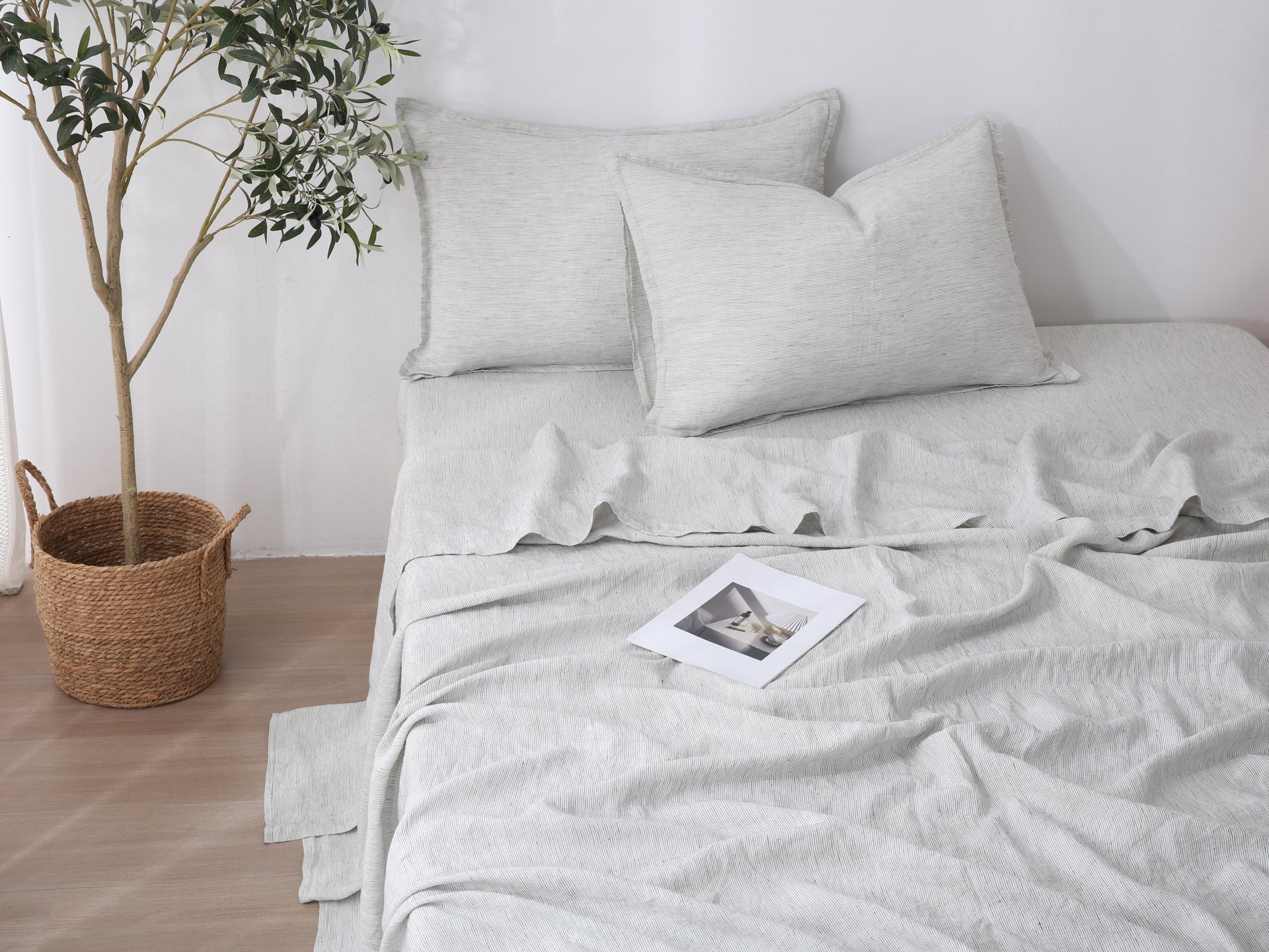 Linen Sheet Set - Pinstripe