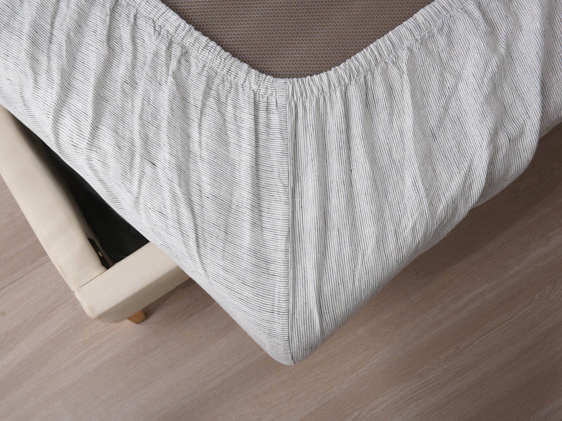 Linen Fitted Sheet - Pinstripe