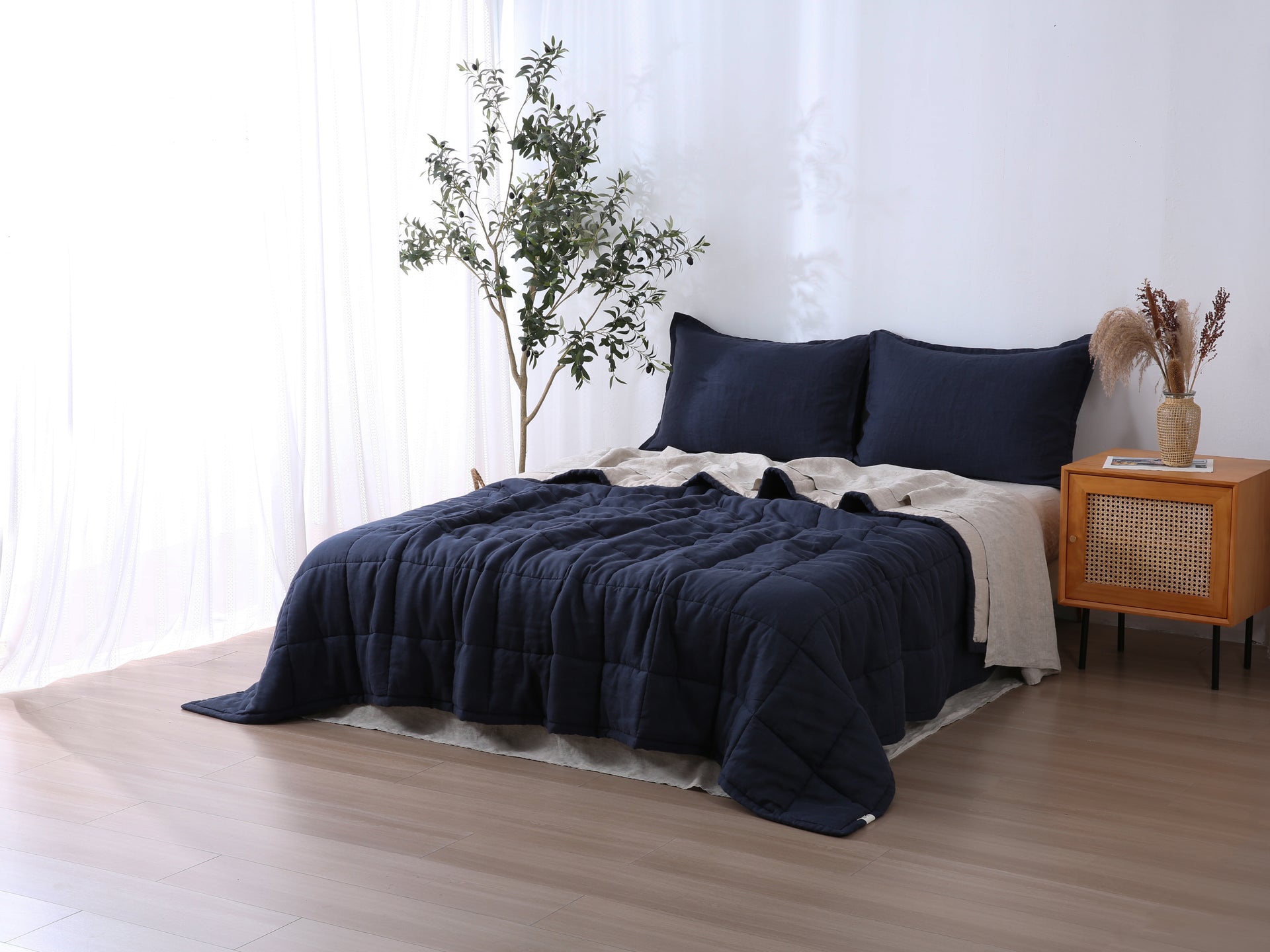 Quilted Linen Blanket - Ocean + Sand