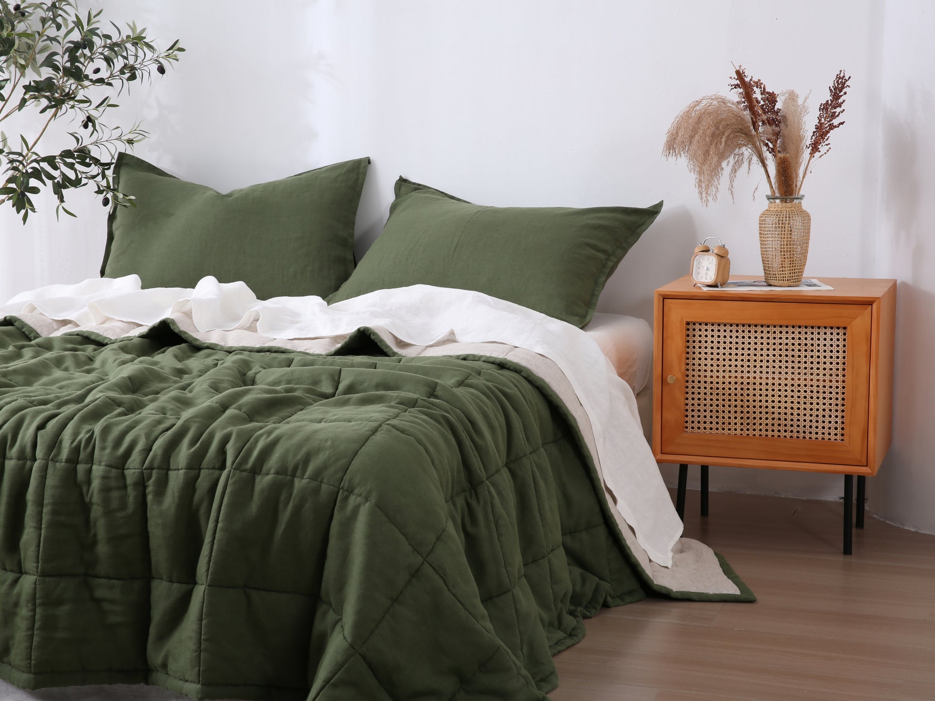 Quilted Linen Blanket - Forest + Sand