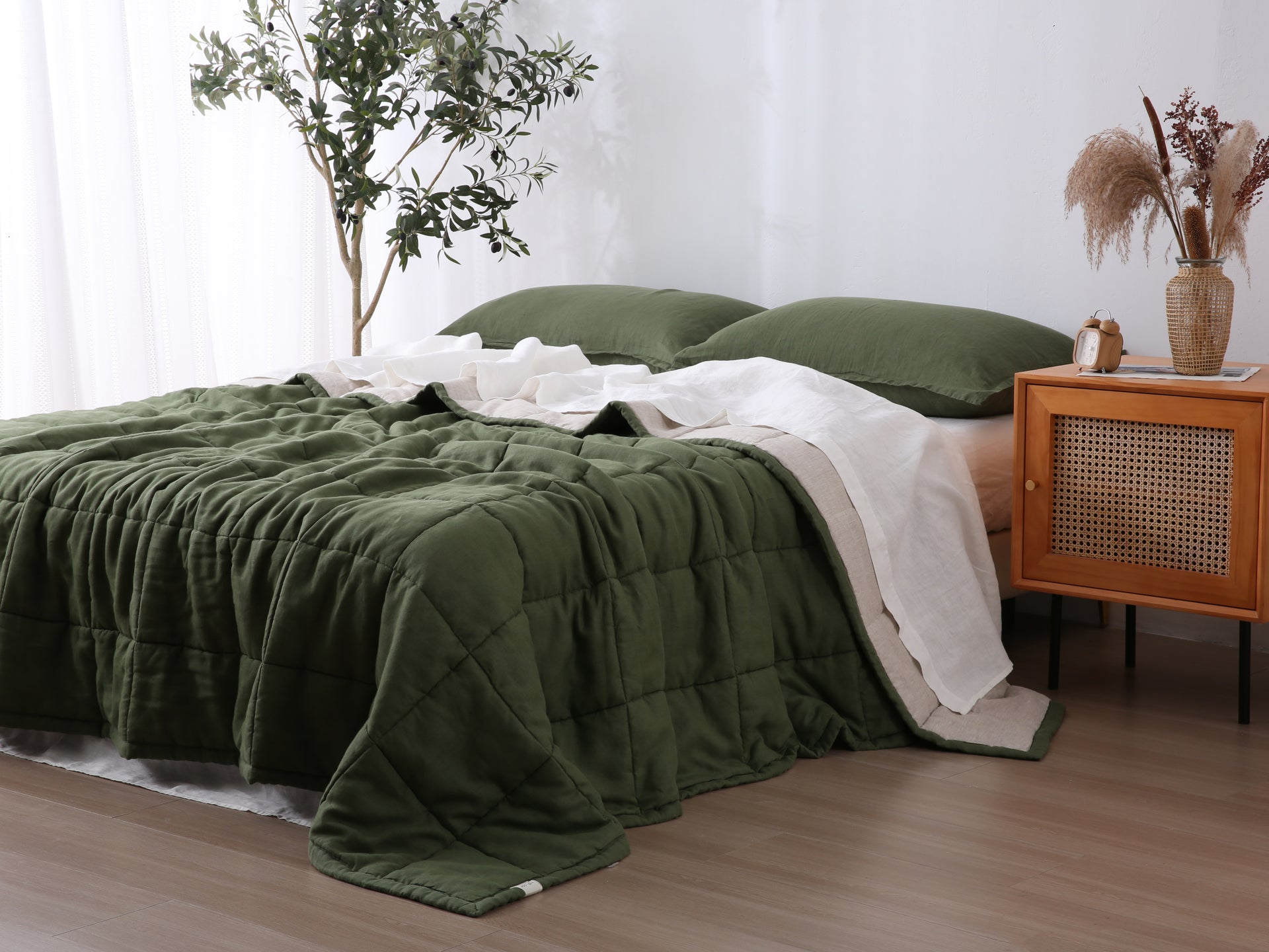 Quilted Linen Blanket - Forest + Sand