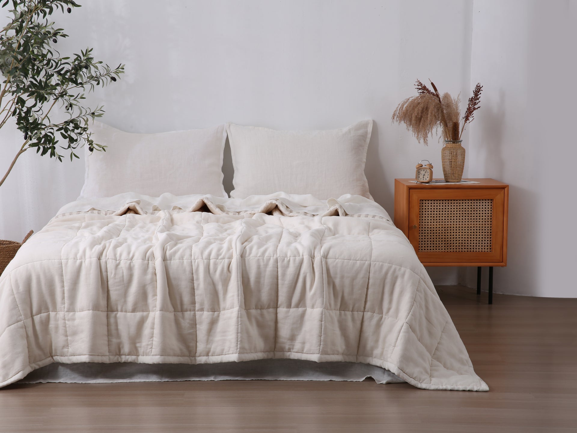 Quilted Linen Blanket - Cloud + Sand Stripe