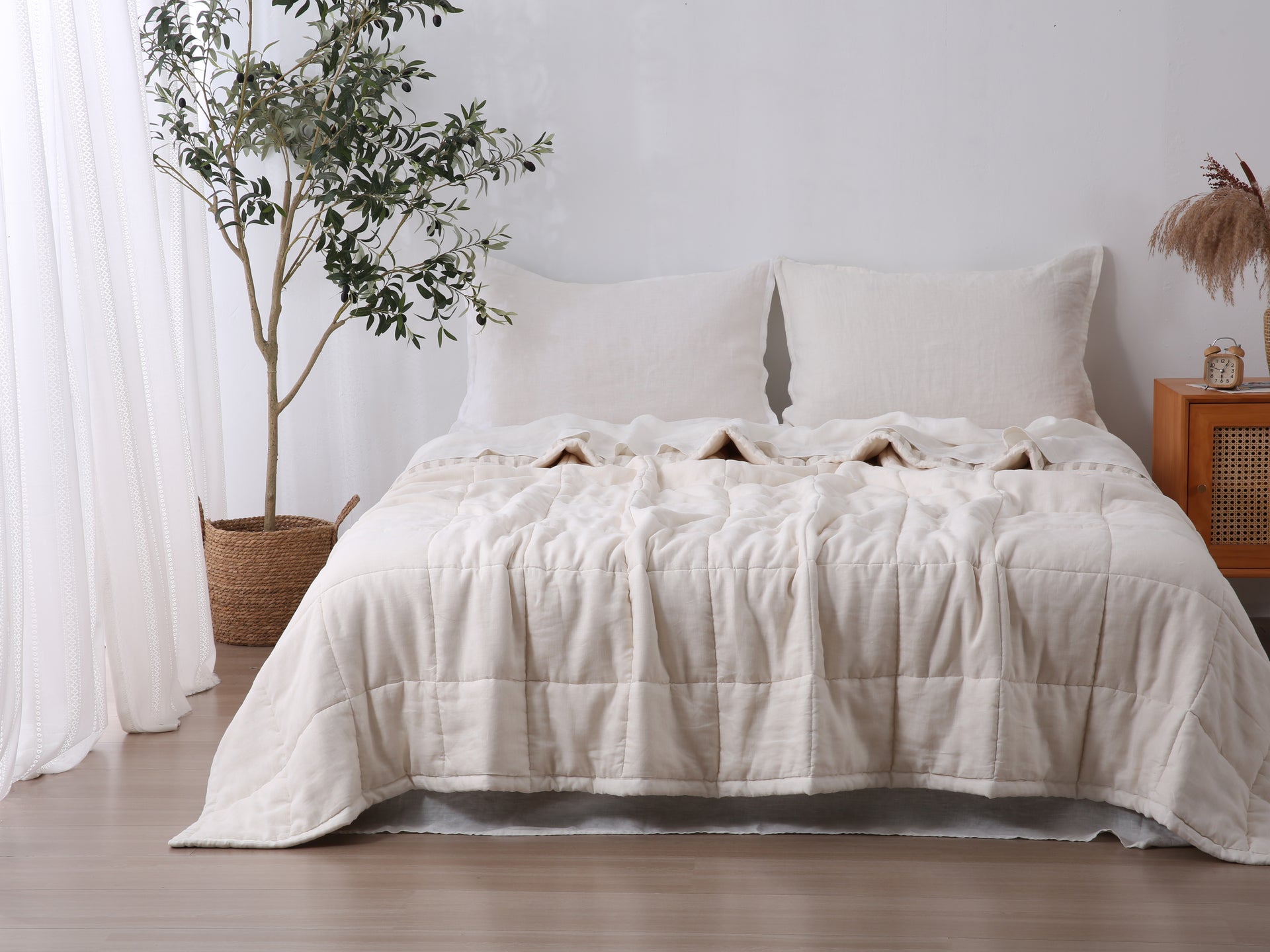 Quilted Linen Blanket - Cloud + Sand Stripe