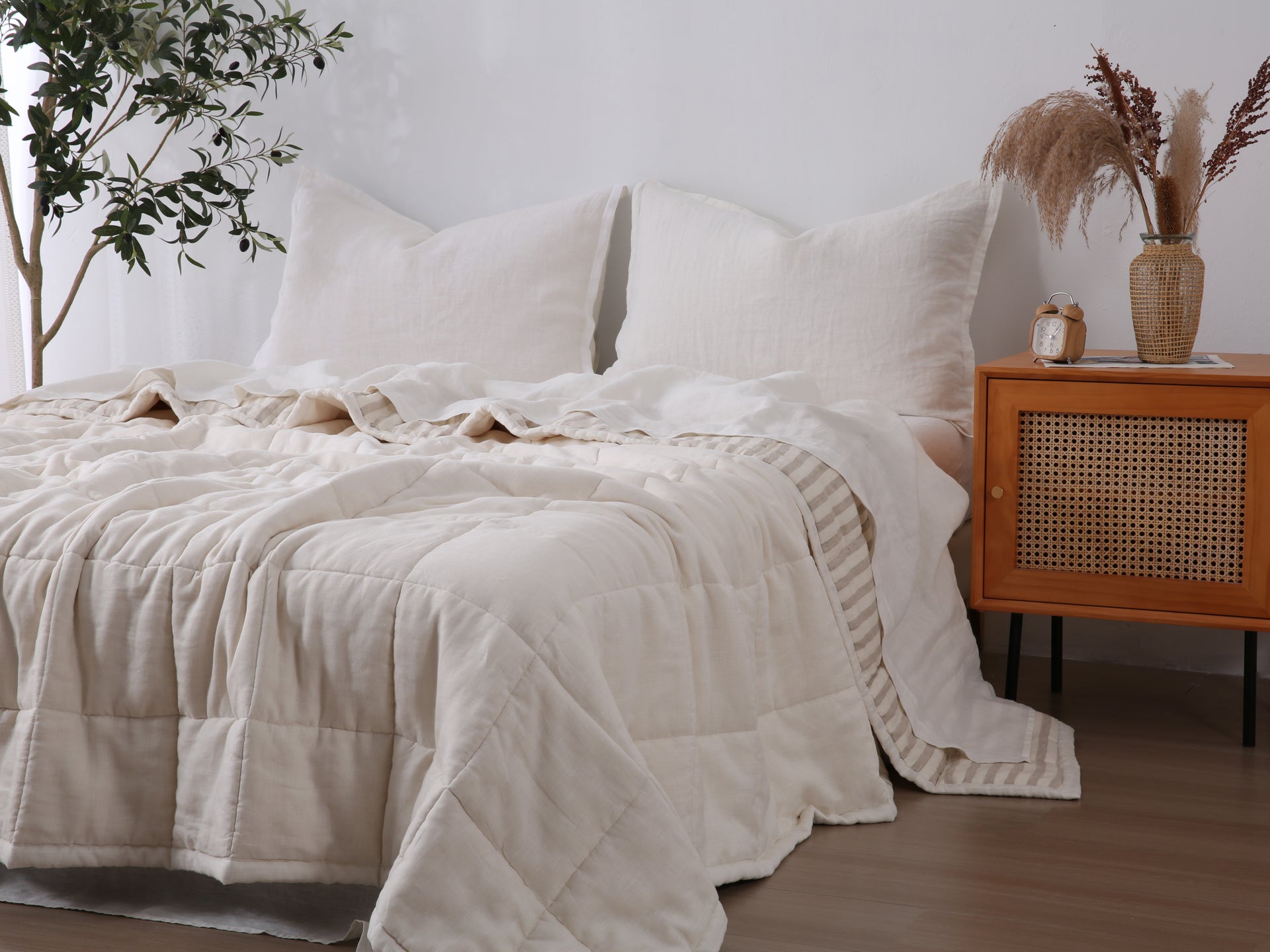 Quilted Linen Blanket - Cloud + Sand Stripe