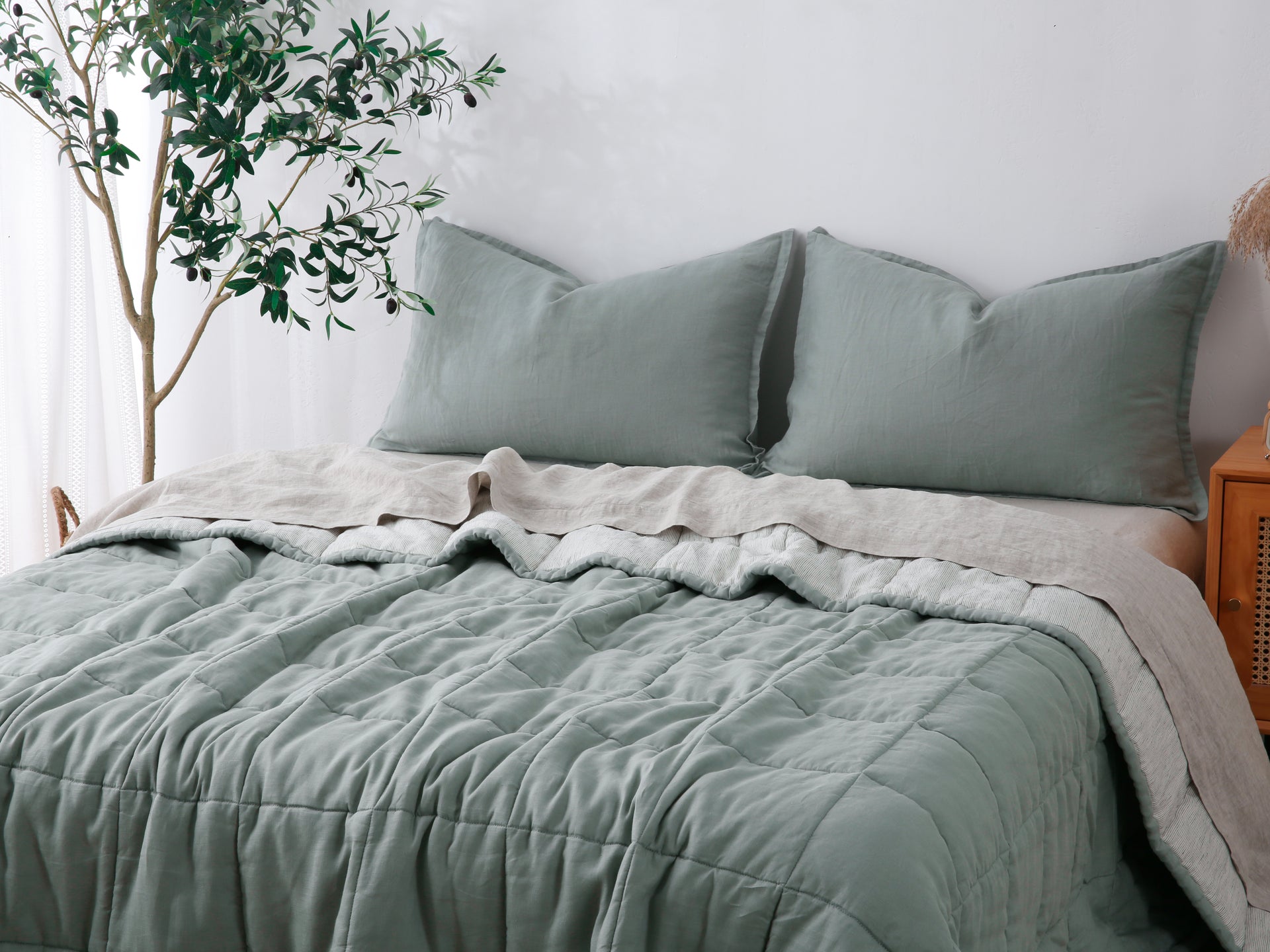 Quilted Linen Blanket - Sage + Pinstripe