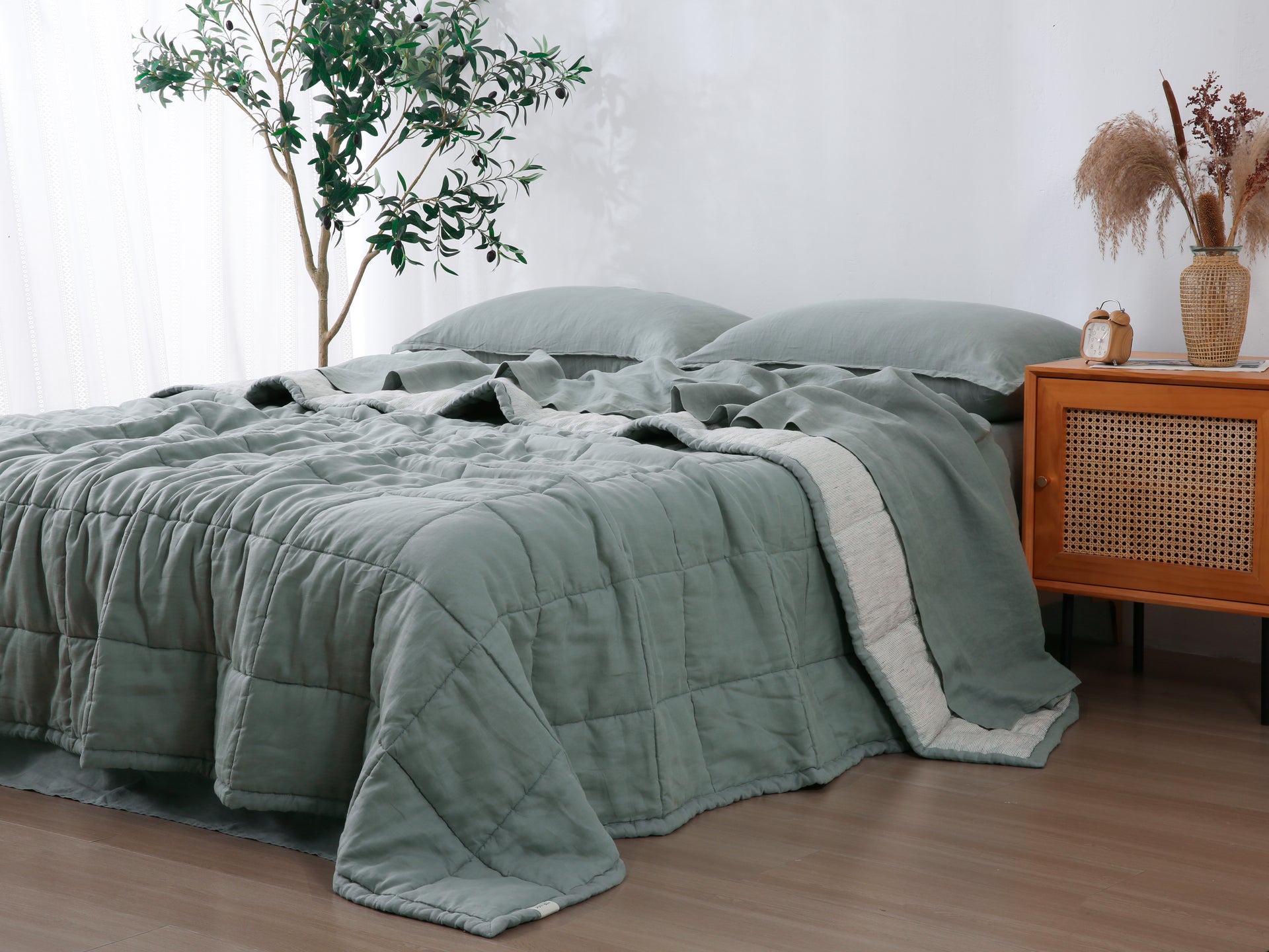 Quilted Linen Blanket - Sage + Pinstripe