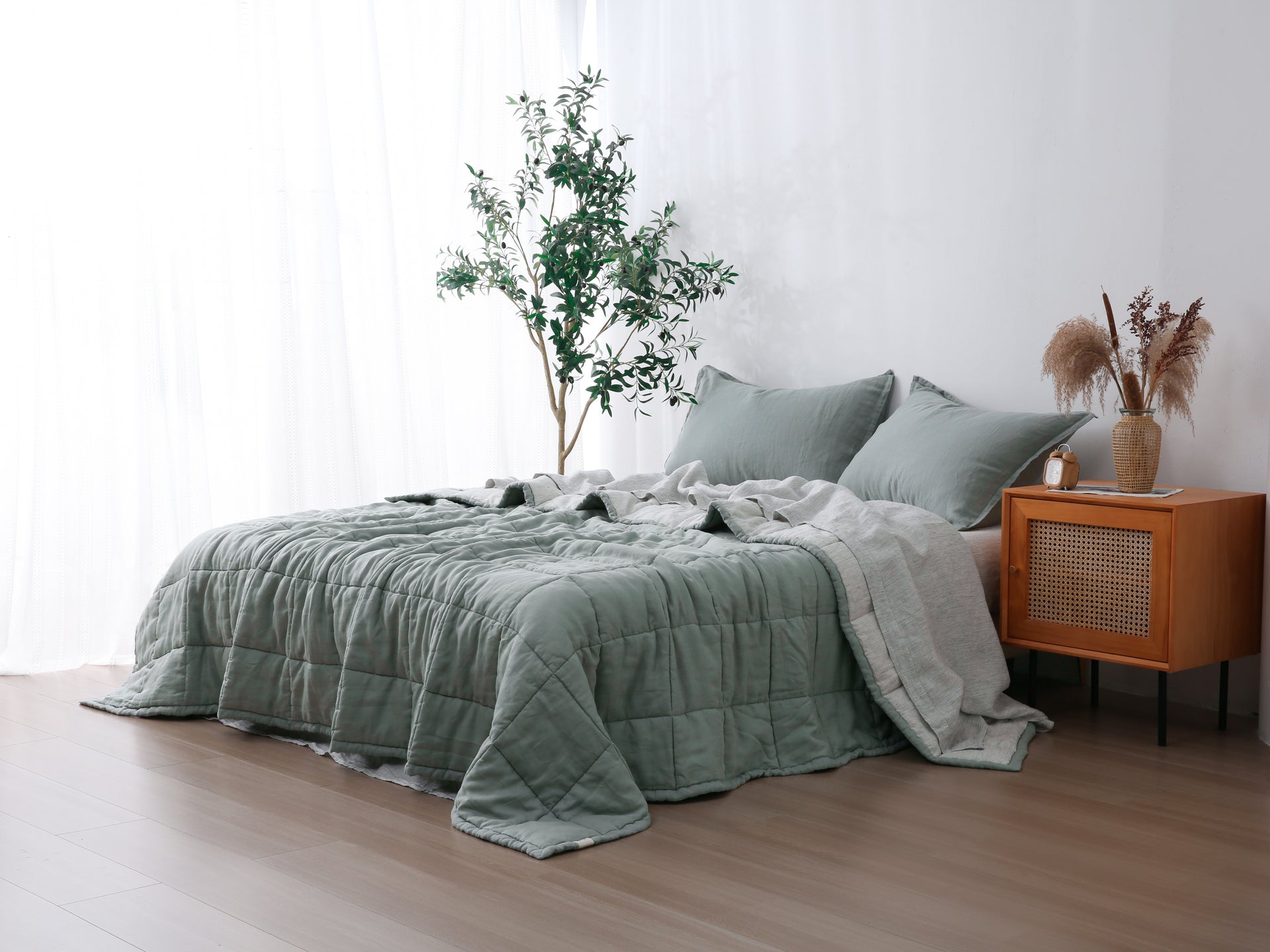 Quilted Linen Blanket - Sage + Pinstripe