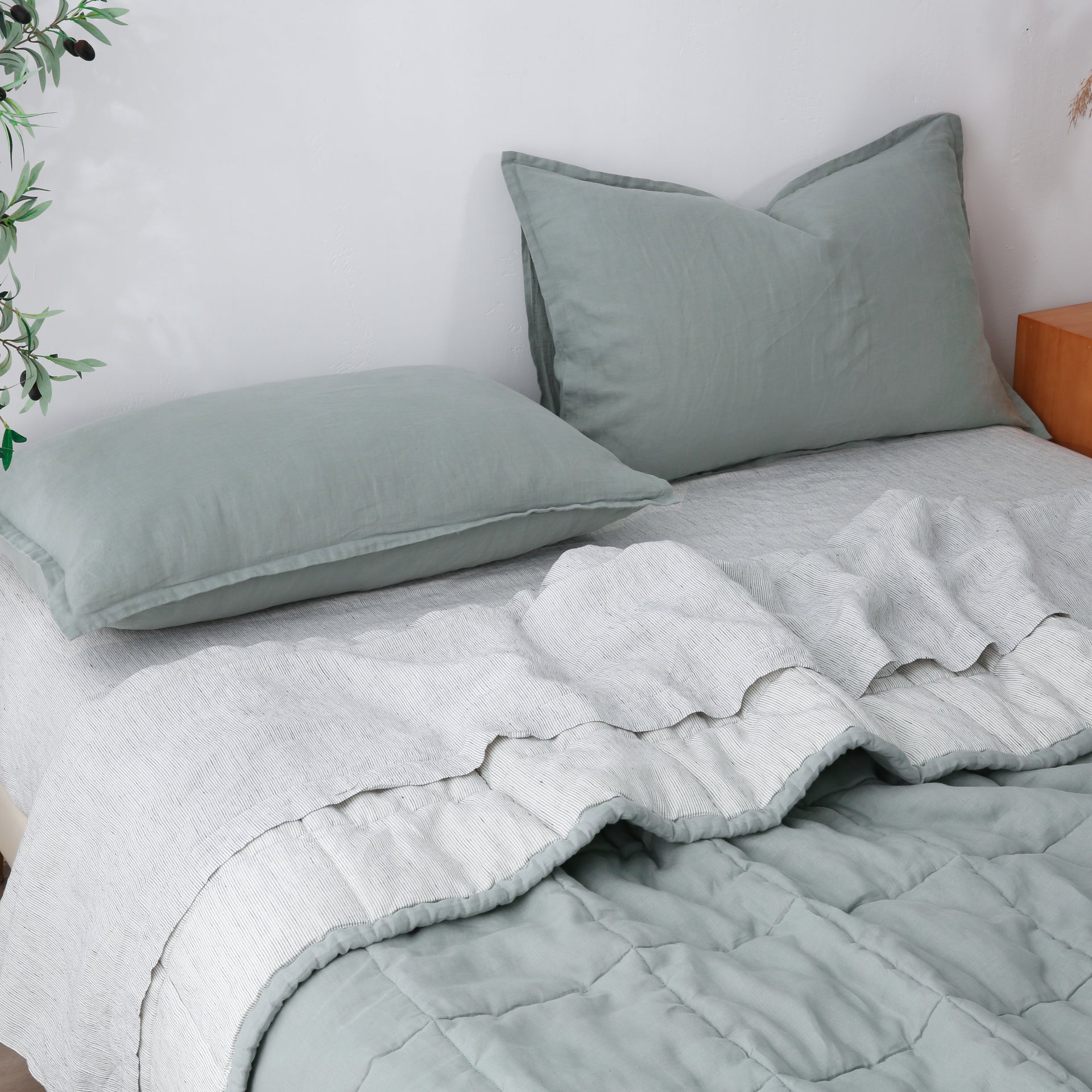 Quilted Linen Blanket - Sage + Pinstripe
