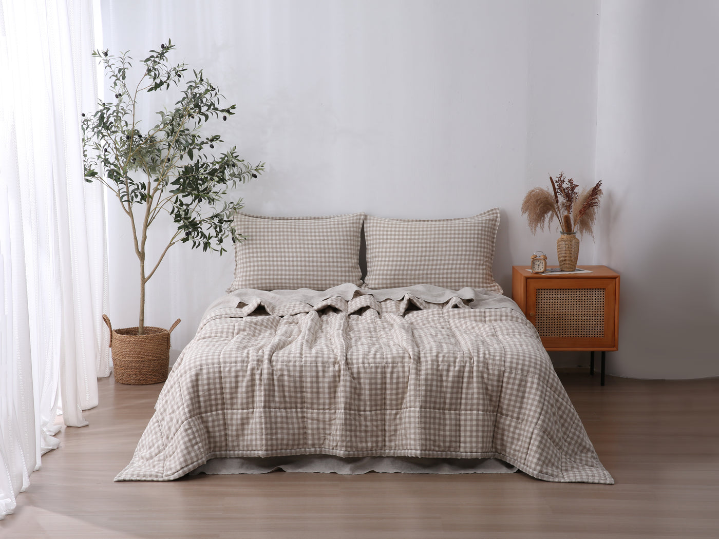 Quilted Linen Blanket – Beige Gingham Q/K 550gsm