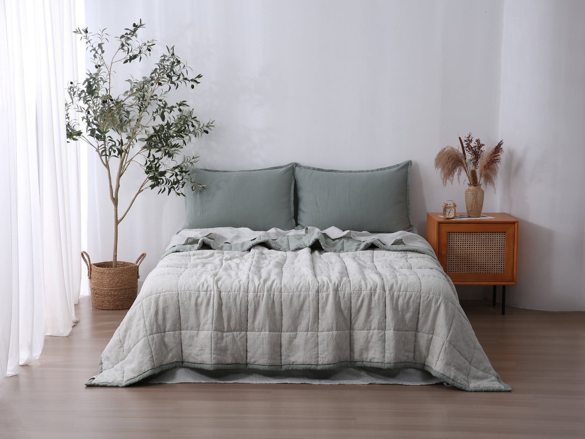 Quilted Linen Blanket - Sage + Pinstripe