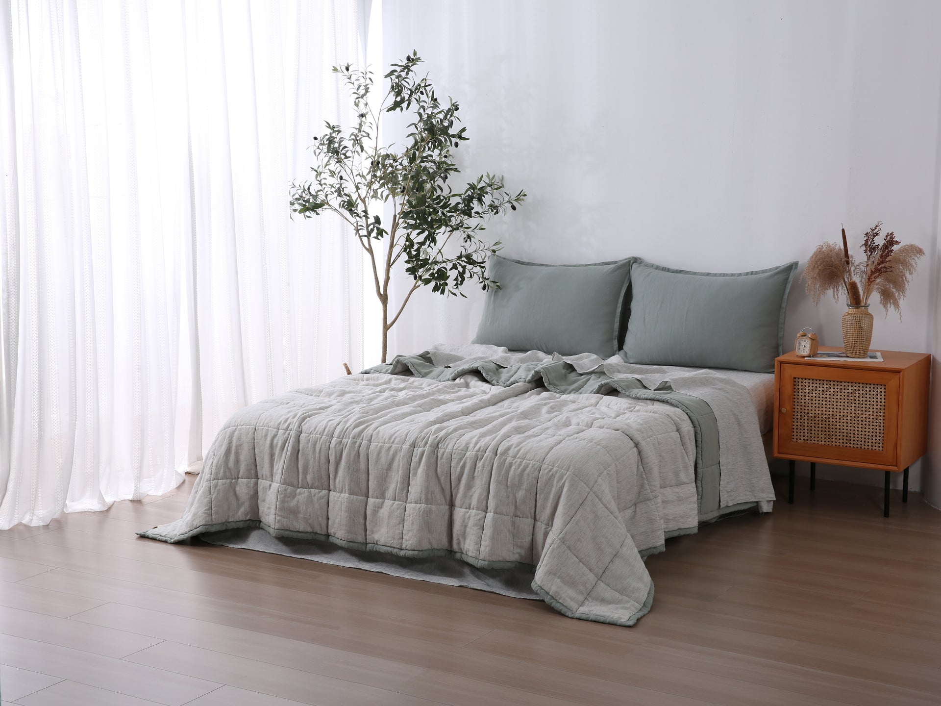 Quilted Linen Blanket - Sage + Pinstripe