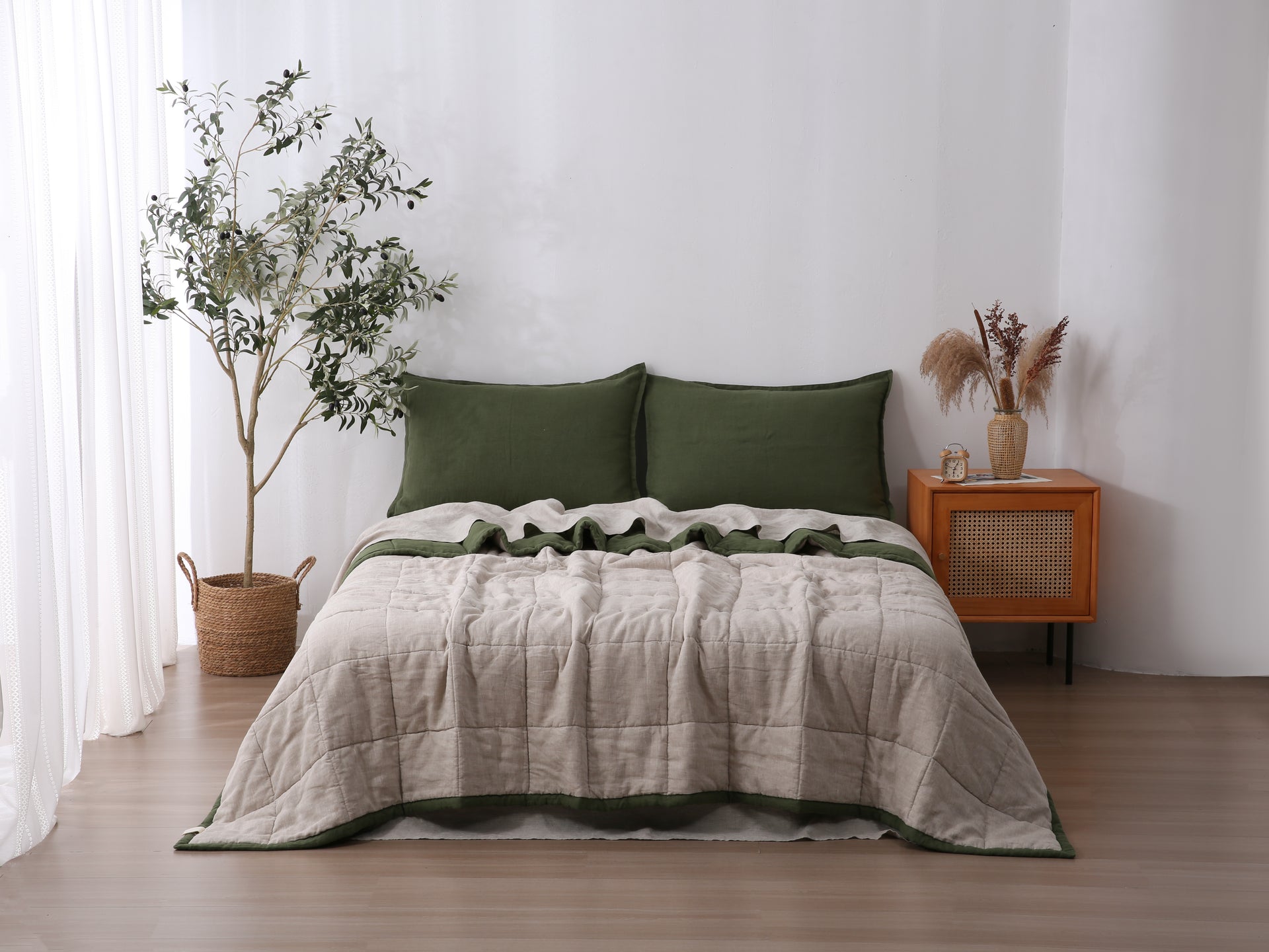 Quilted Linen Blanket - Forest + Sand