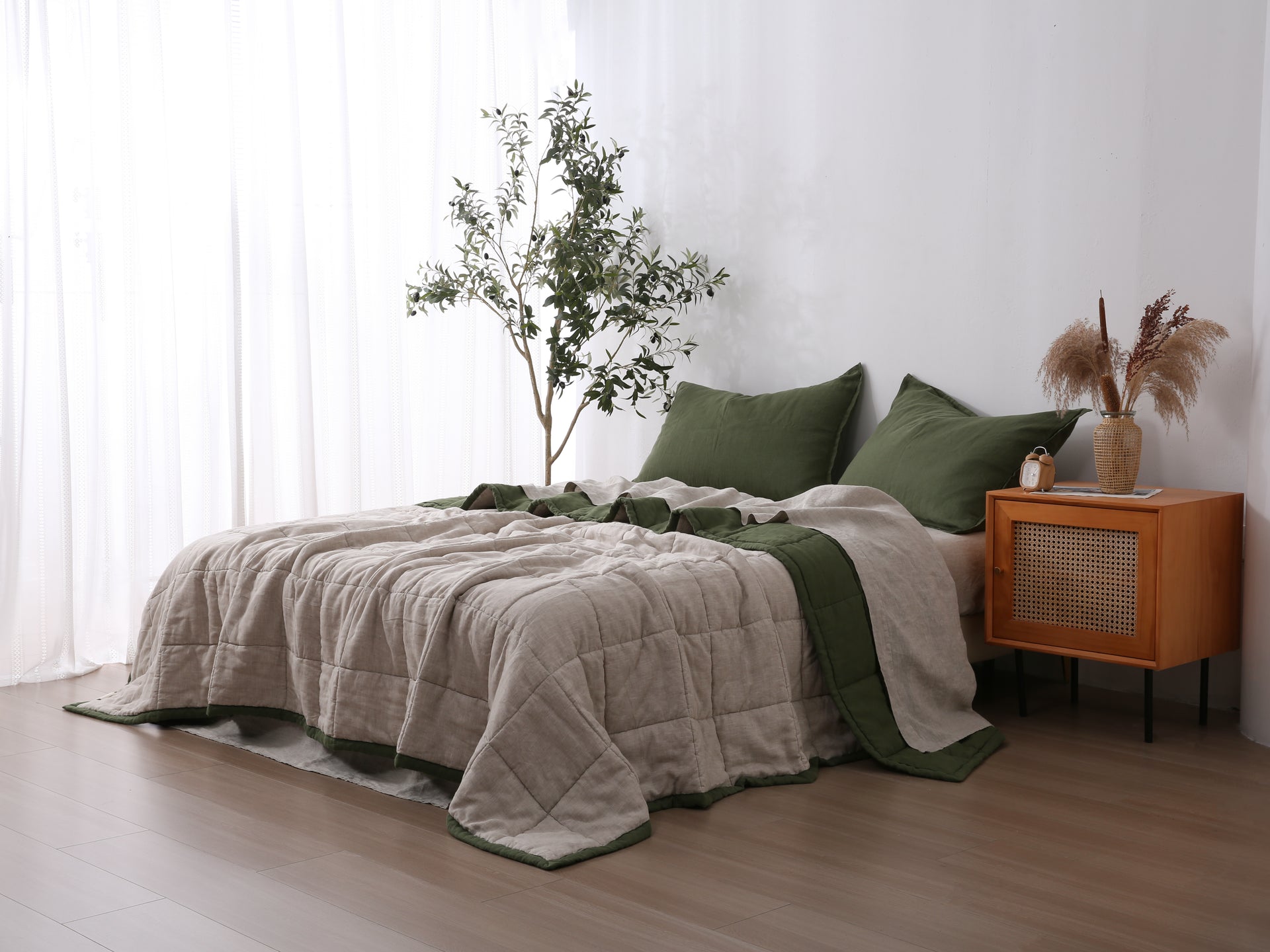 Quilted Linen Blanket - Forest + Sand