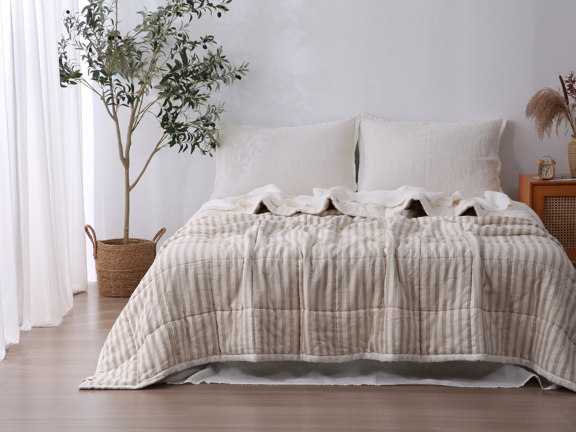 Quilted Linen Blanket - Cloud + Sand Stripe