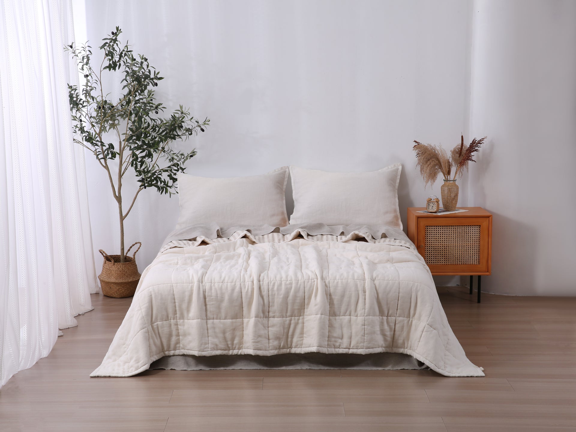 Quilted Linen Blanket - Cloud + Sand Stripe
