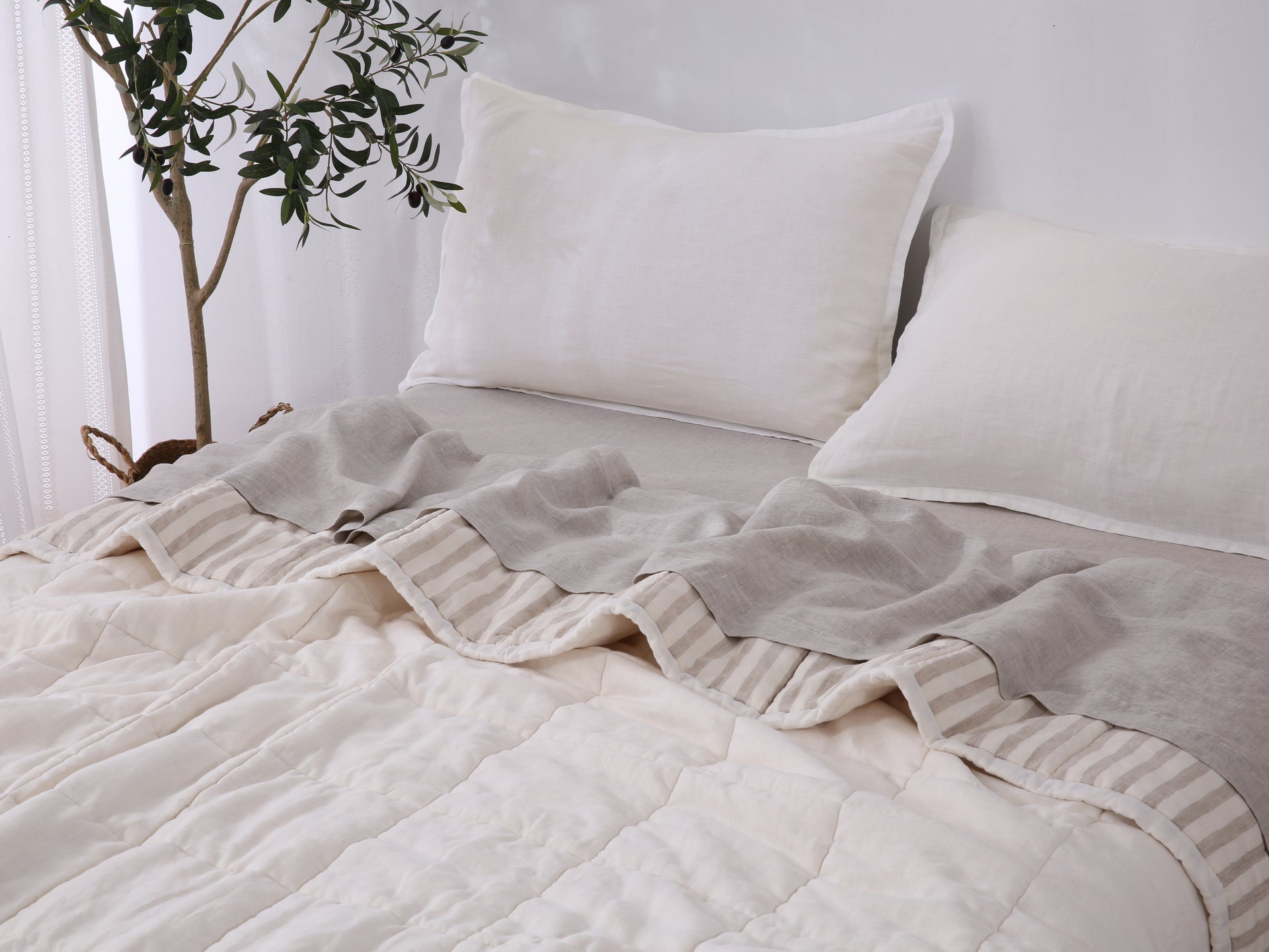 Quilted Linen Blanket - Cloud + Sand Stripe