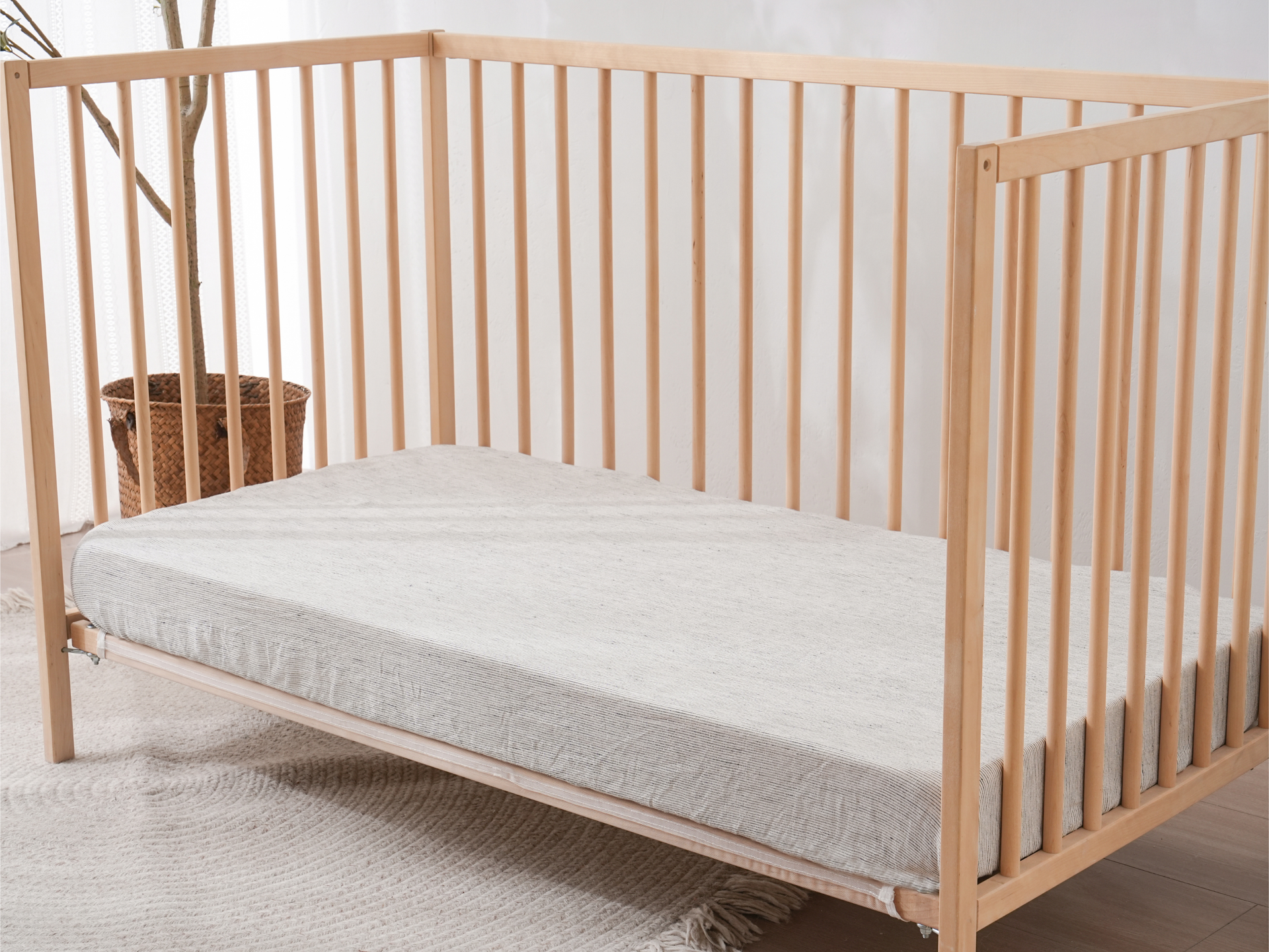 Fitted Linen Crib Sheet - PINSTRIPE