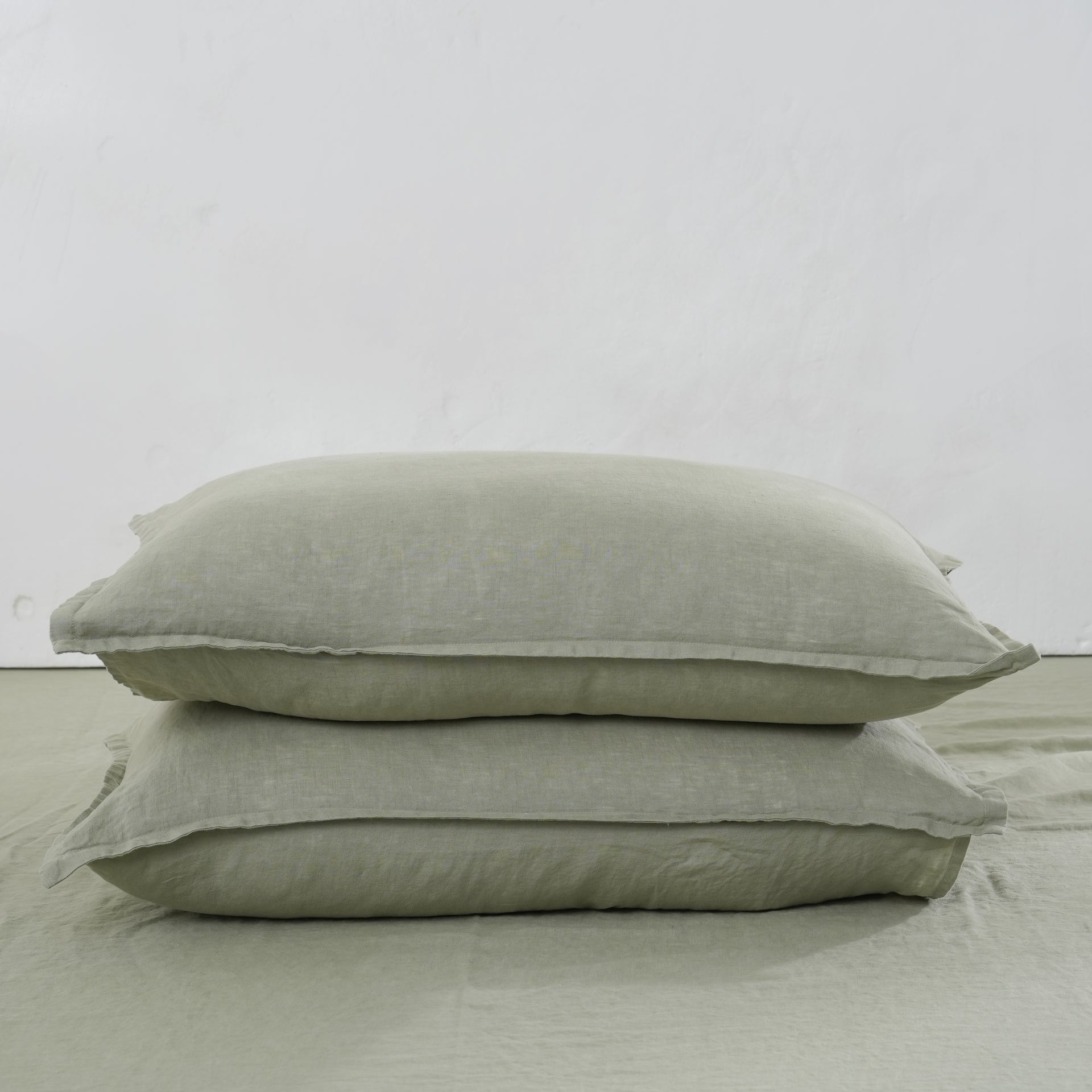 Linen Pillowcases (Set of Two)