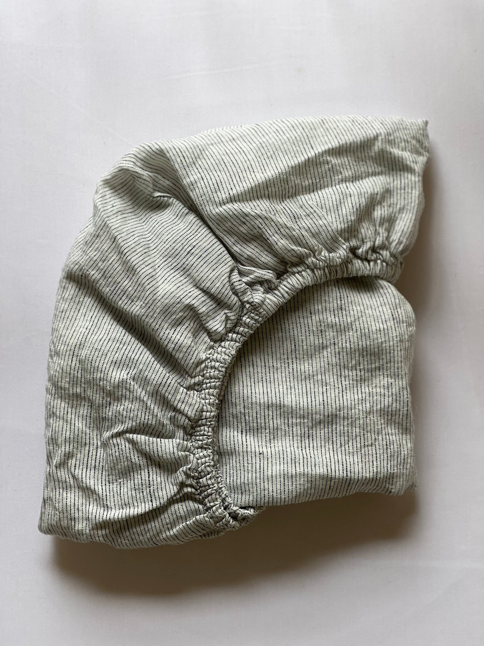 Linen Fitted Bassinet/Moses Basket Sheet - Pinstripe